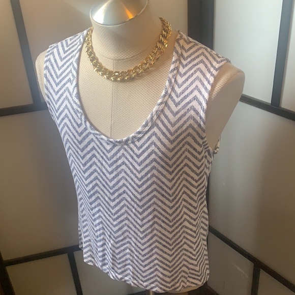 ATHLETA Blue White Hi-Lo Tank Top Size Medium - Picture 8 of 9